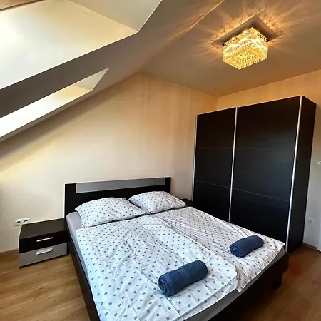 Imperial Apartman Gyor Exterior photo